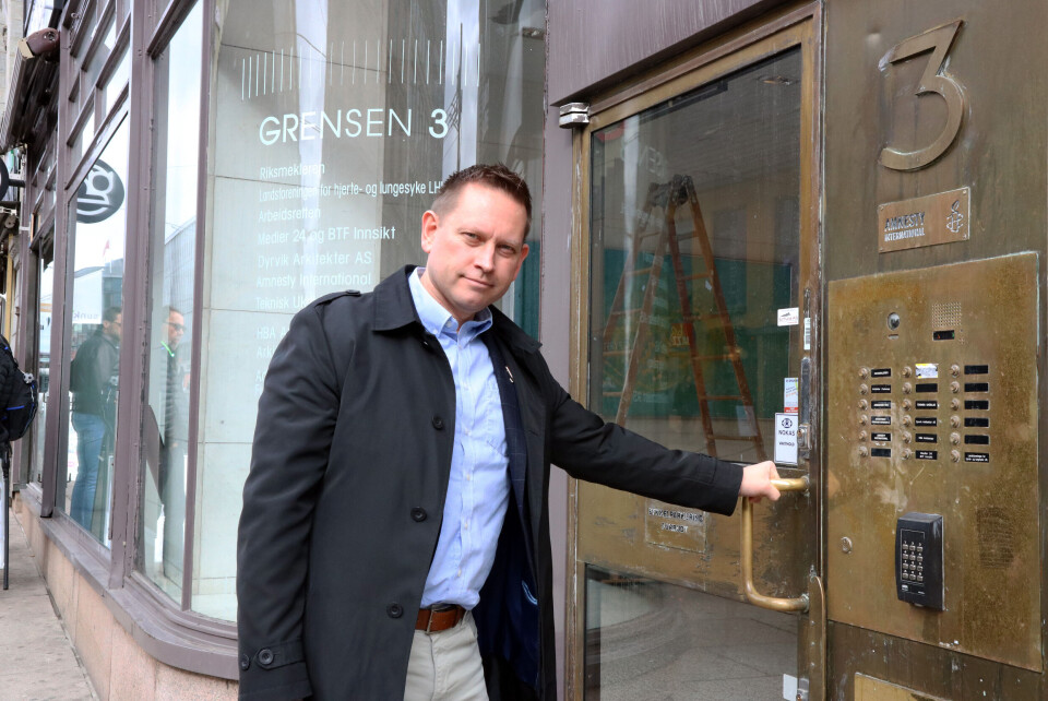 Leder av YS-Privat, Vegard Einan. Her avbildet på vei inn i Riksmeklerens lokaler lørdag formiddag. Foto: Liv Hilde Hansen / YS