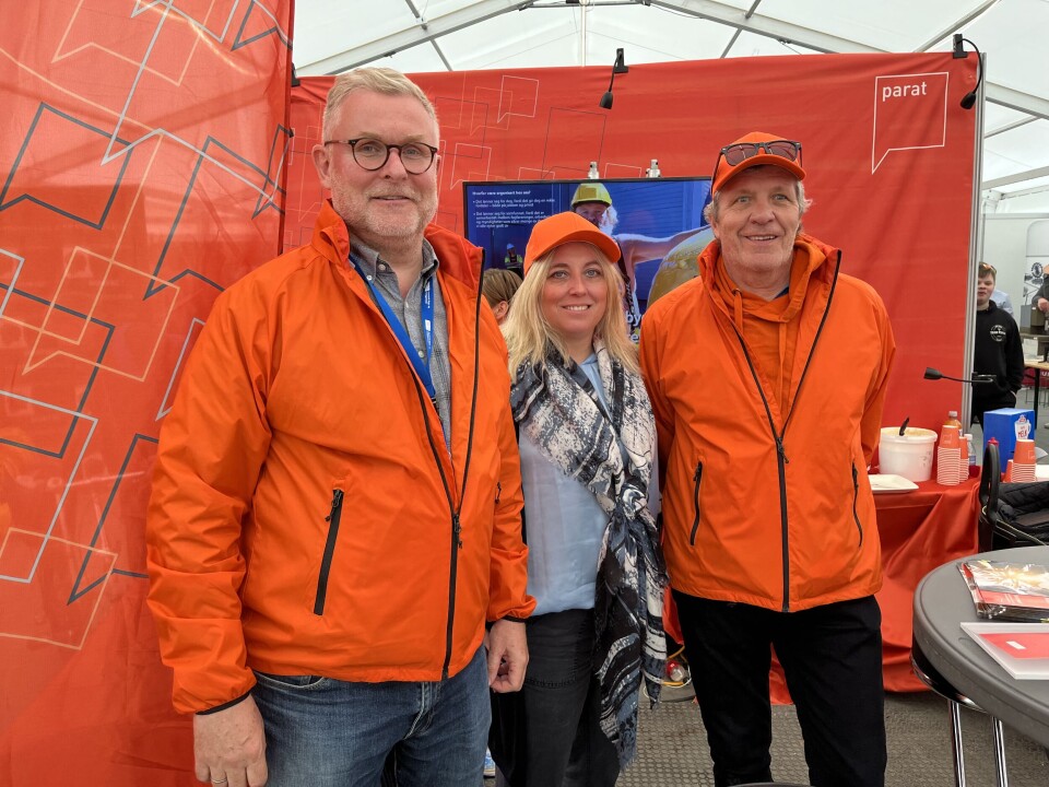 F.v. leder for utviklingsavdelingen i Parat, Odd Jenvin-Steinsvåg, Parat-leder Unn Kristin Olsen og advokat Sigurd Øyvind Kambestad. Foto: Helene Husebø