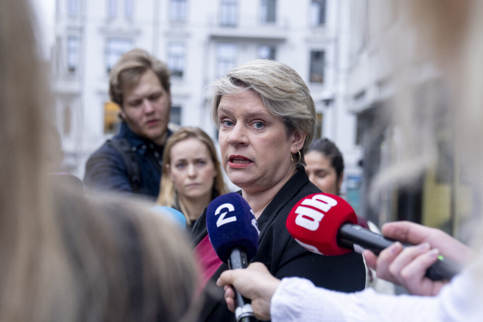 Arbeidsminister Marte Mjøs Persen (Ap) lover opprydding i luftfarten ved å innføre tiltak mot sosial dumping og vil tvinge selskaper som flyr i Norge, til å følge norsk arbeidsmiljølov. Foto: Javad Parsa / NTB.