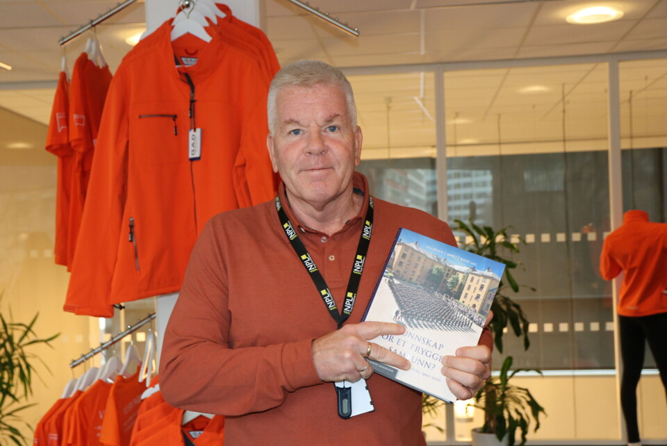 Leder i NPL, Frank Gran, mener boka kan gi politistudenter et verdifullt innblikk. Foto: Helene Husebø
