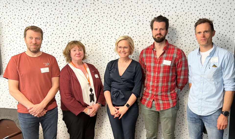 Tillitsvalgte fra Norsk luftambulanse og Parats politiske ledelse møtte onsdag helseminister Ingvild Kjerkol.