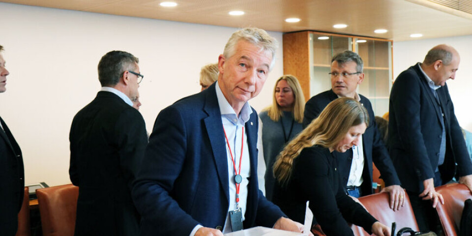 Pål N. Arnesen, leder YS Stat, møter de andre partene for forhandlinger om hovedavtalen i staten. Foto: Liv Hilde Hansen