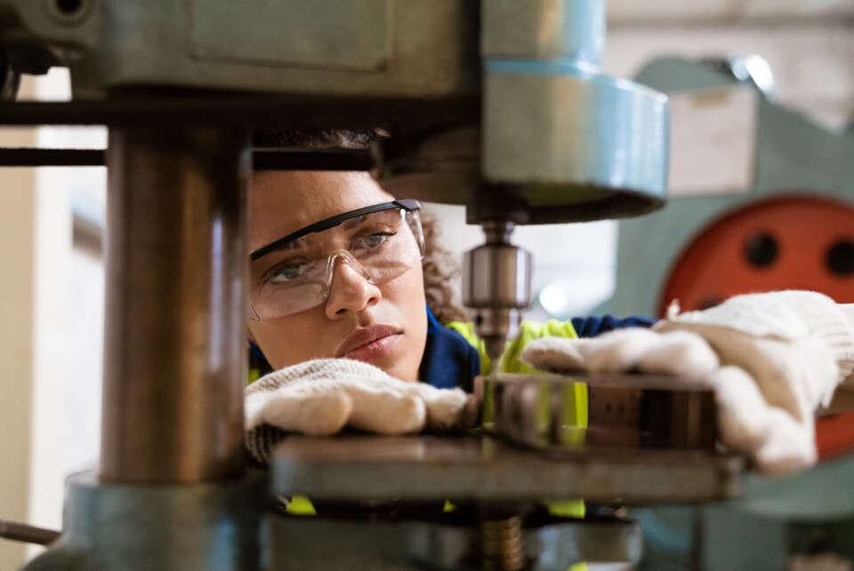 Flere jenter utdanner seg innen industri- og teknikk Foto: iStock