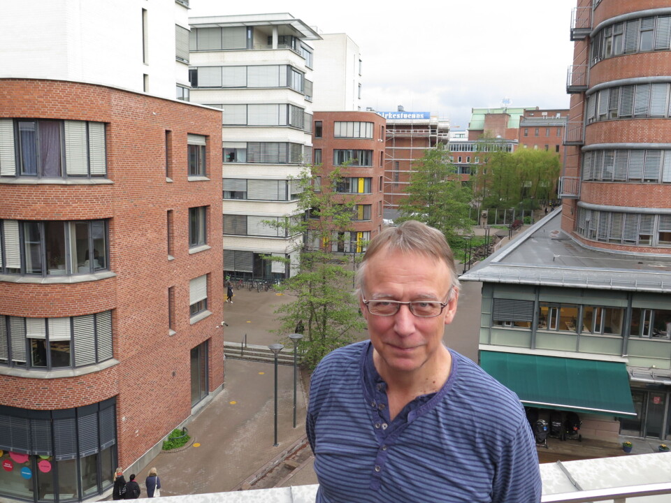 Forsker Jan Messel skriver på Høgskolen i Oslo og Akershus/Oslo Mets historie. Han mener den sittende regjeringen har realisert viktige ambisjoner for universitets- og høyskolefeltet. Foto: Tellef Øgrim.