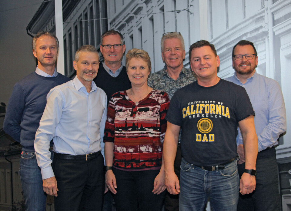 Landsstyret er orientert om valgkomiteens innstilling. Bak fra venstre: Trond Øren, leder av valgkomiteen, John Magne Aas, Frank Gran, Karl Jonny Holand-Nilsen. Foran fra venstre: Geir Krogh, Marit Ellingsen og Rune Halvorsen. Foto: Trygve Bergsland.