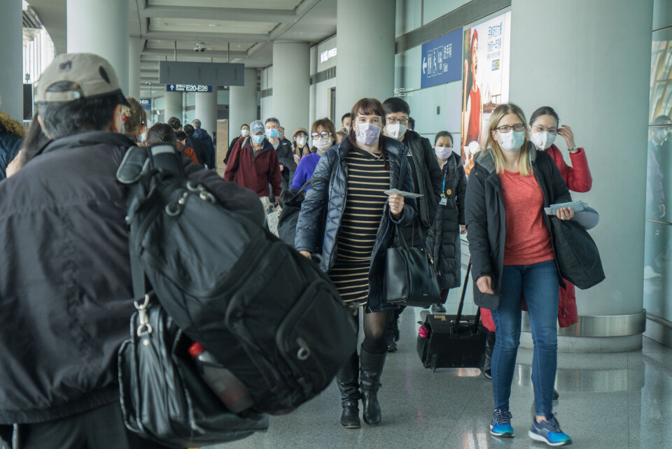 Avinor innførte onsdag krav om munnbind på Oslo Lufthavn. Foto: iStock