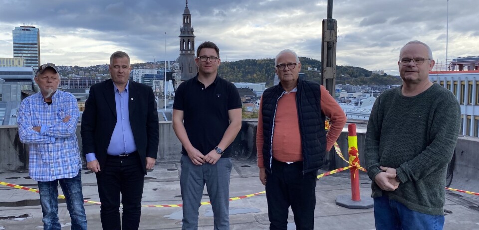 Parats forhandlingsutvalg på oljetransportavtalen er fornøyd med at de greide å komme til enighet. Forhandlingsutvalget består av f.v Jan Granberg, Kjell Morten Aune, Preben Espeland, Thomas Lilloe og Jo Hoel Foto: Lill J. Fischer/Parat