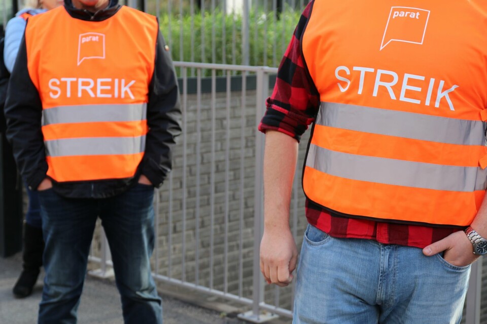 Vekterne har nå streiket i fire uker. Fredag er det klart for tvungen mekling hos Riksmekleren. Foto: Vetle Daler