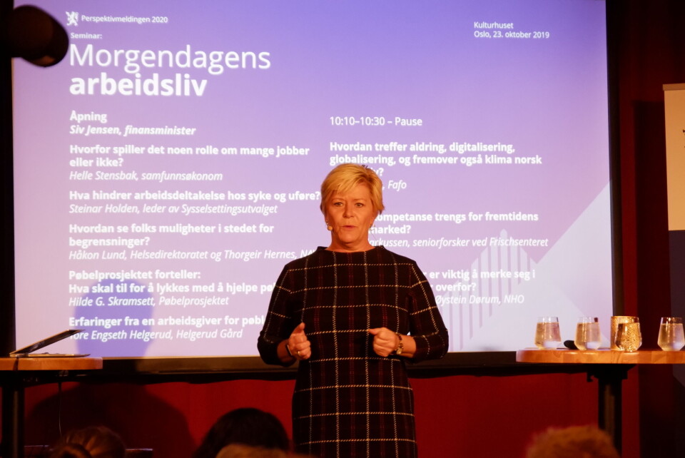 Finansminister Siv Jensen (FrP) under åpningen av seminaret om morgendagens arbeidsliv. Foto: Arve Sigmundstad