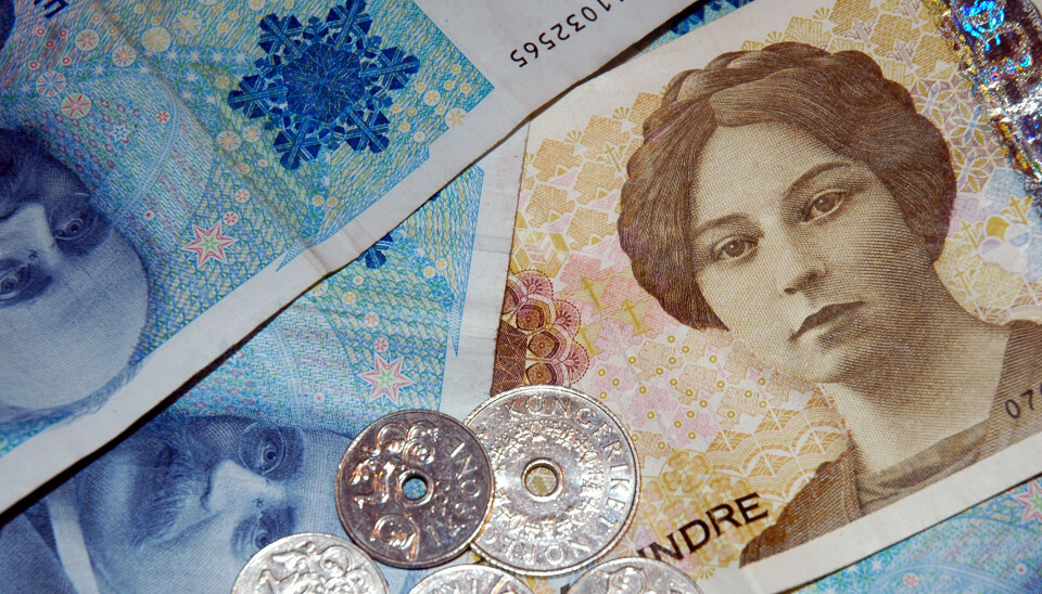 Medlemskap i Parat er en god investering som gir deg mange fordeler. Norske sedler og kronestykker.